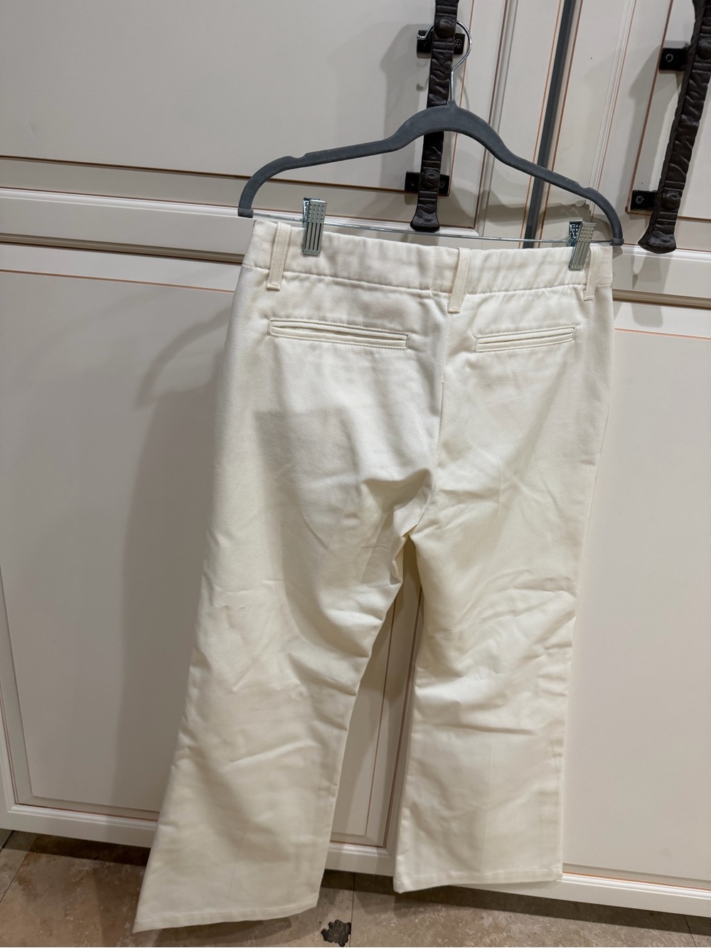 RE/DONE Mid-Rise Flared Trouser Ivory Jean (125) - Picture 7 of 9